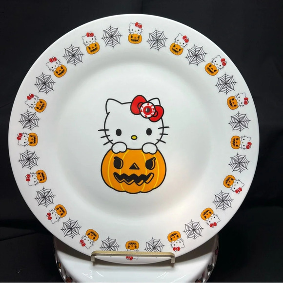 Sanrio Hello Kitty Halloween Pumpkin Spiderweb Bloody Eyeball Bow Dinner Plates - Picture 7 of 12